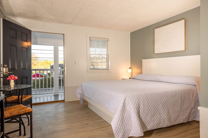 Eagle House Motel