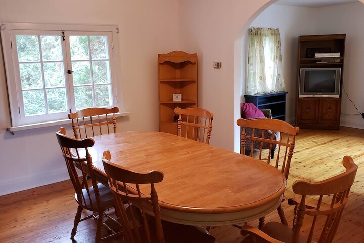 Room 145 of 215