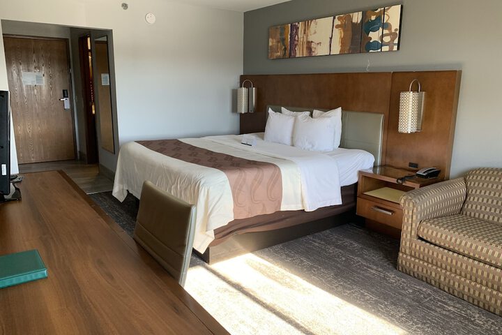 Room 30 of 73