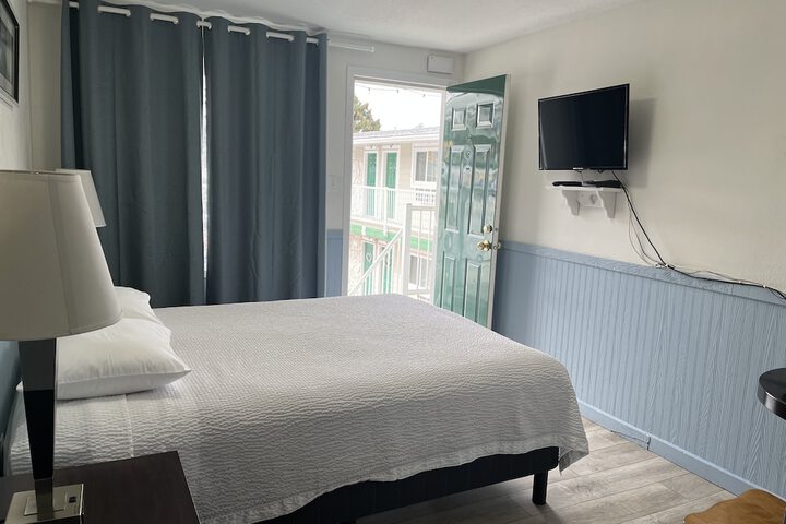 Room 33 of 52