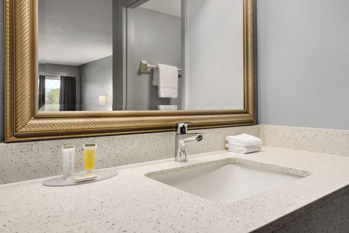 Home Inn & Suites Orlando-Apopka