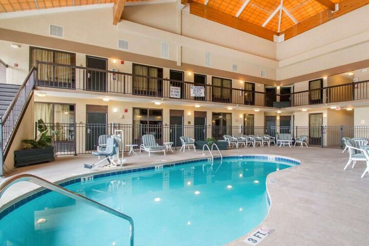 Quality Inn & Suites Ridgeland