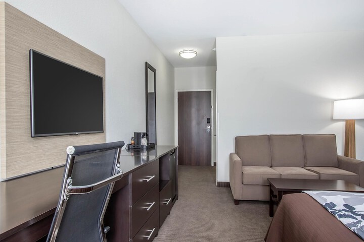 Sleep Inn & Suites Meridian - Bonita Lakes