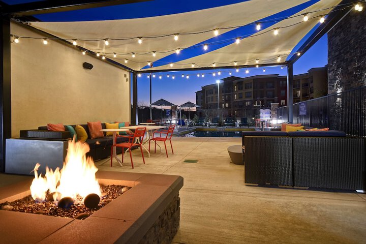 Terrace/Patio 42 of 43