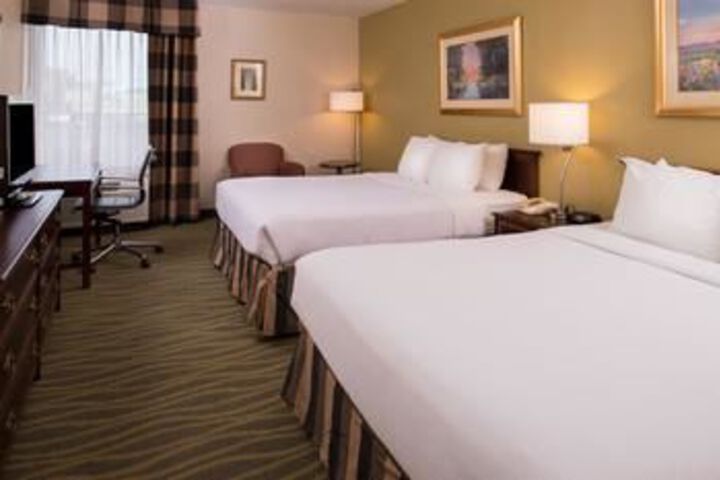 Ramada Plaza Rochester Airport