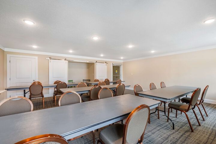 Best Western Plus University Park Inn & Suites