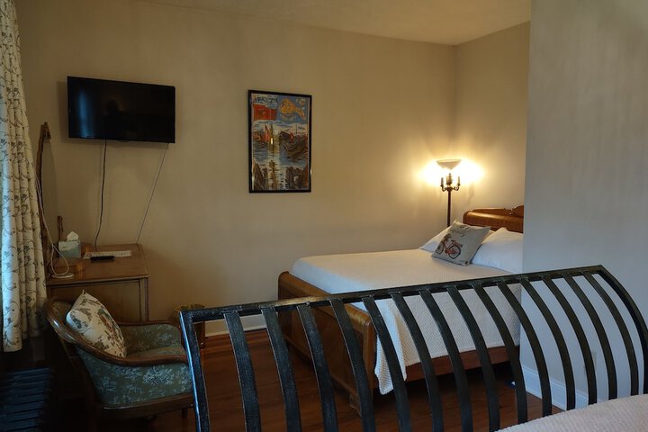 Room 15 of 73