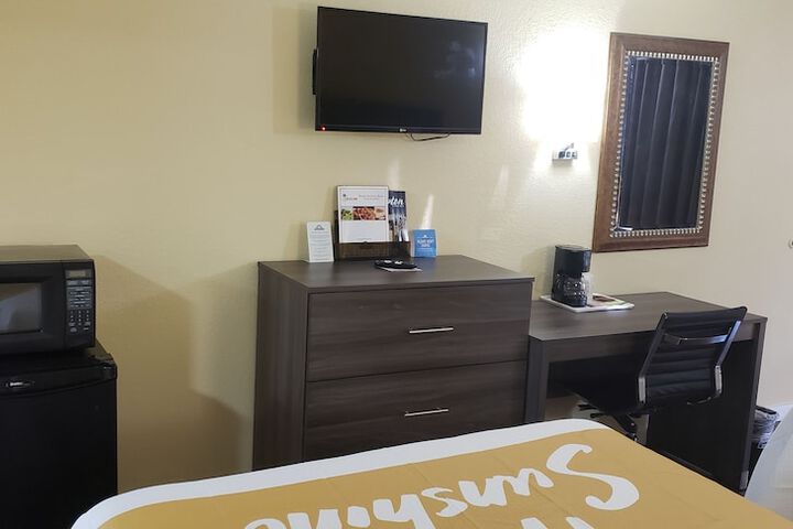 Room 15 of 20