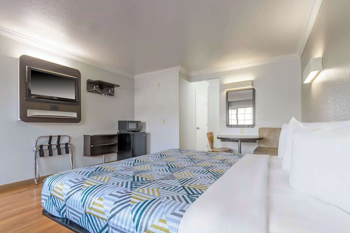 Room 26 of 26