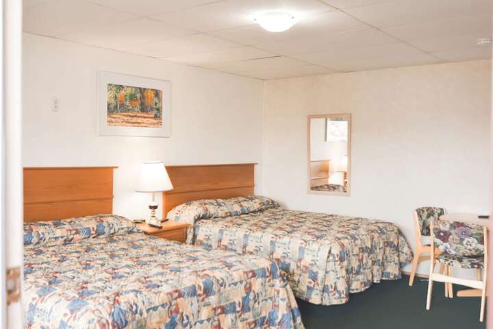 Shoreline Resort