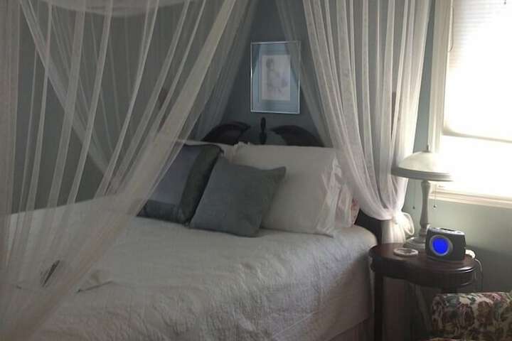 Room 9 of 31