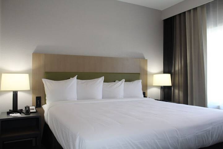 Room 17 of 22