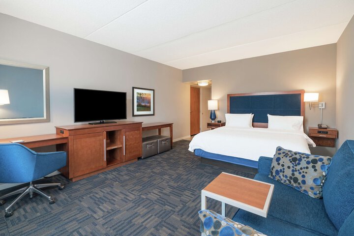 Room 17 of 35
