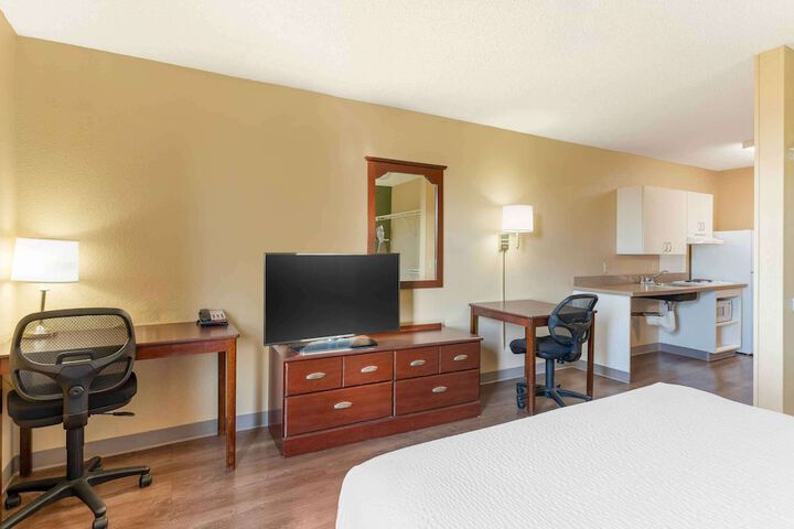 Room 22 of 33