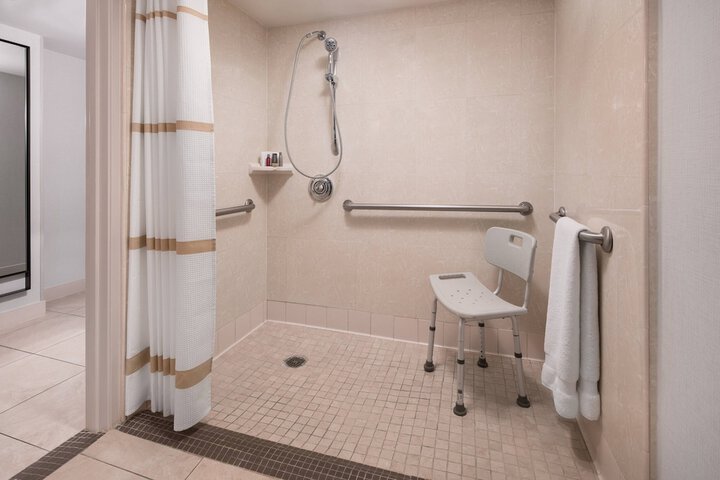 Bakersfield Marriott at the Convention Center