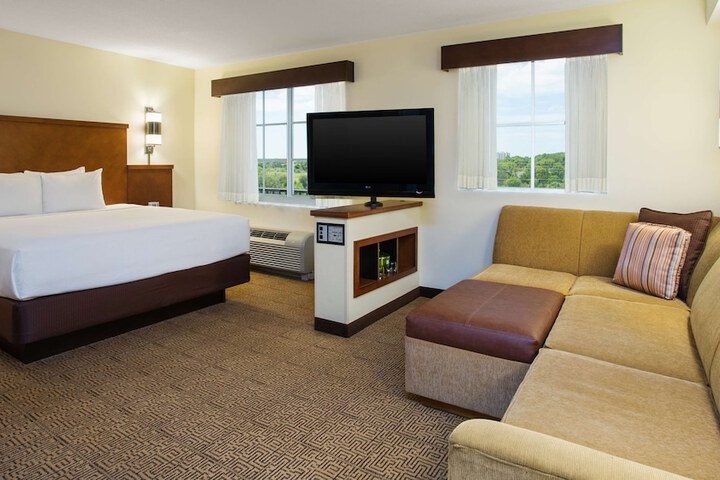 Room 14 of 29