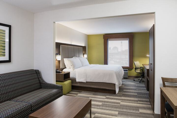 Room 14 of 42