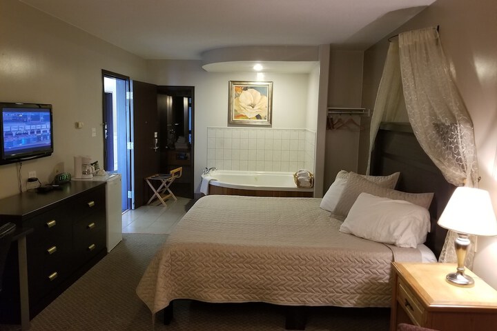 Room 41 of 82