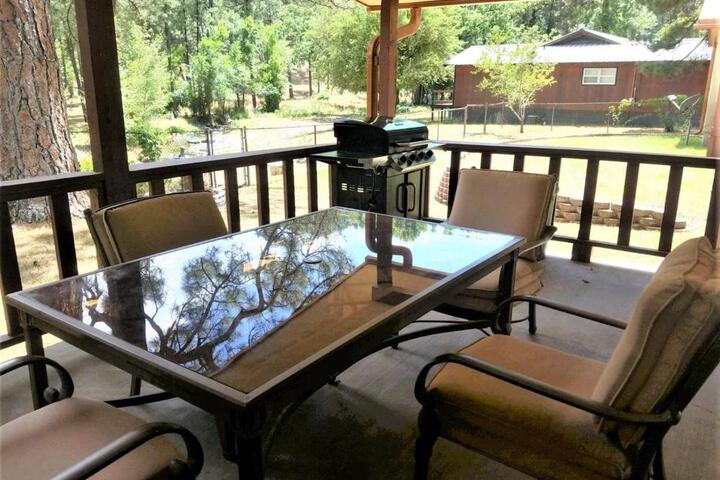 Rivers Edge Cabin
