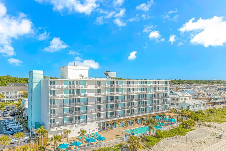 Hotel 12 of 100