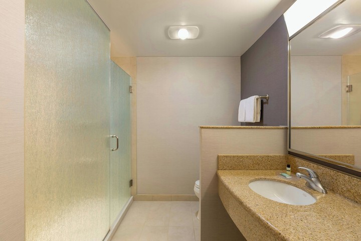 Courtyard by Marriott Madison West Middleton