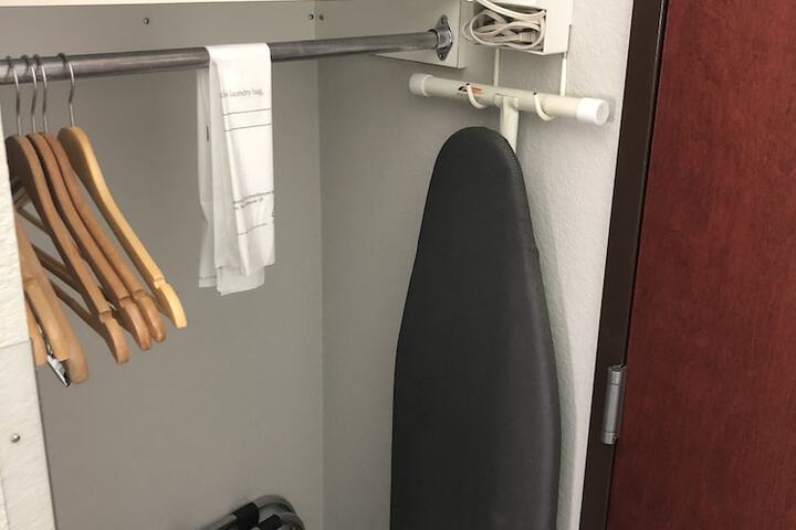 Room 28 of 41