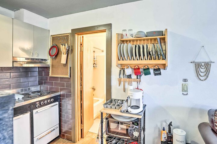 First-floor Hunter Condo 1 Mi to Slopes!