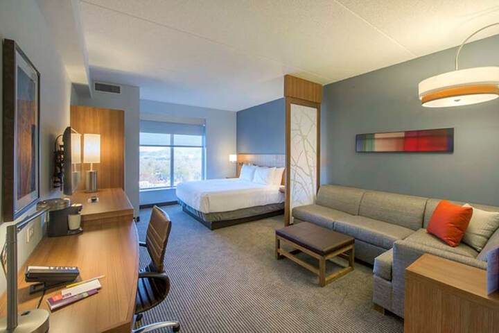 Room 37 of 85