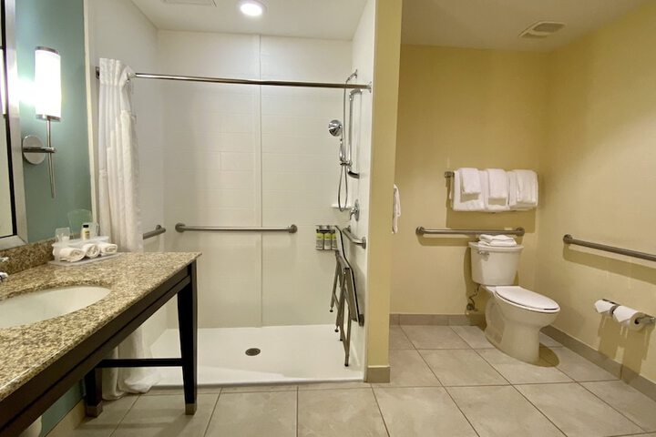 Room 20 of 62