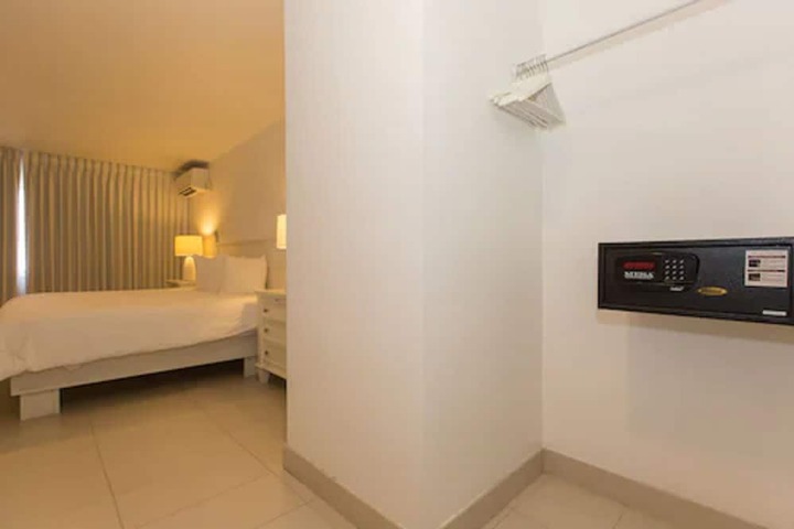 Room 37 of 50