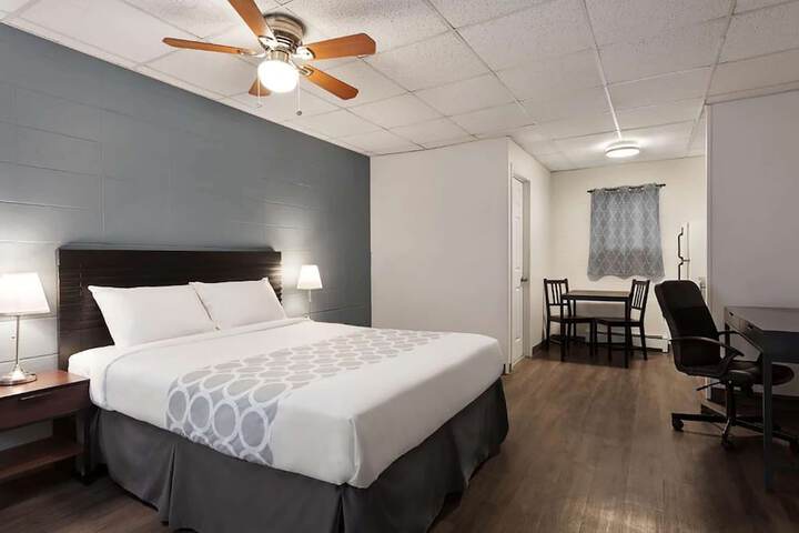 Room 12 of 29
