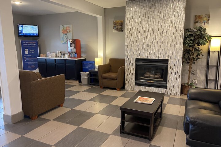 Quality Inn Mauston I-90