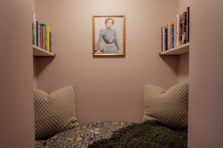 Room 15 of 28