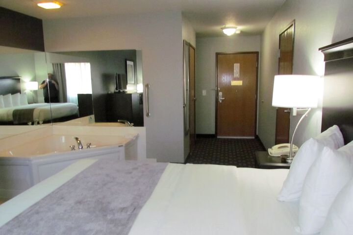 Room 50 of 75