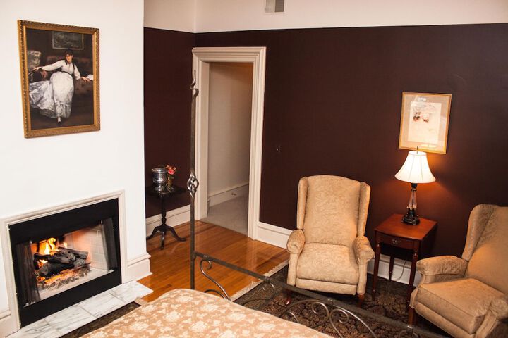 Room 19 of 36