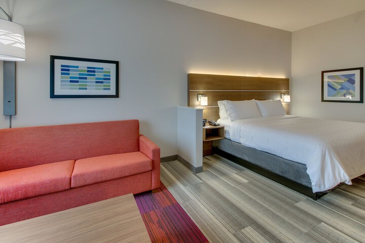 Room 36 of 67