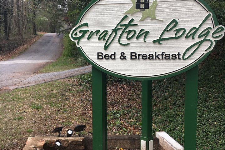 Grafton Lodge