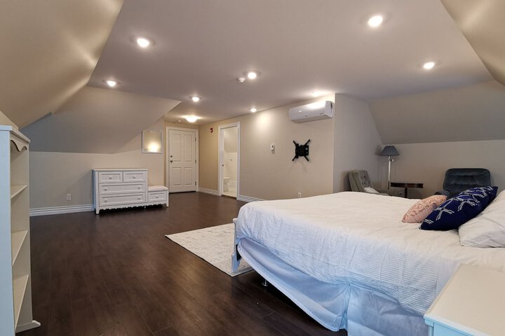 Room 40 of 61