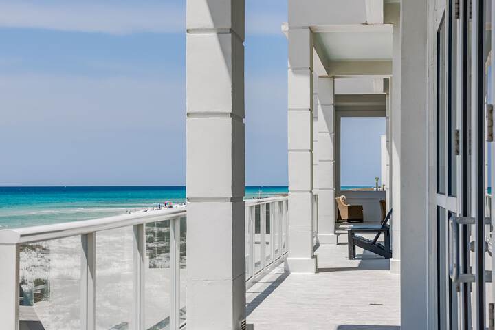 Sundeck 81 of 84