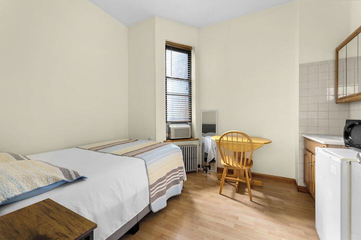 Room 31 of 49
