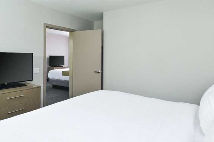 Room 46 of 63