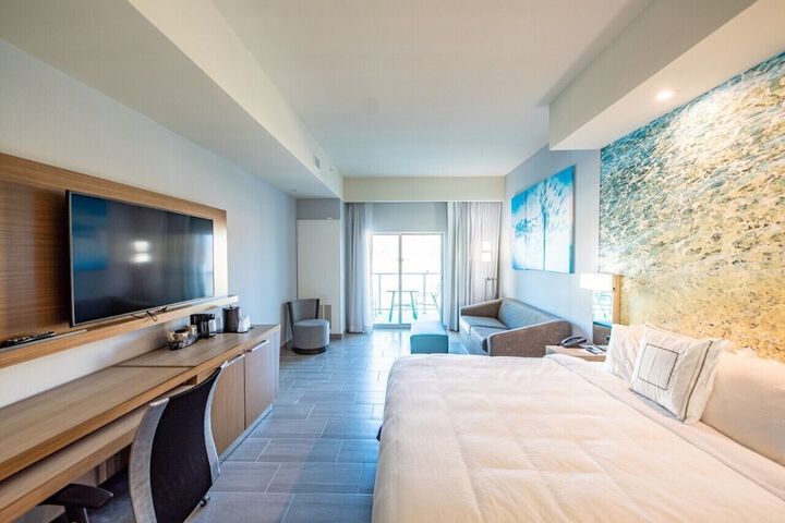 Room 27 of 58