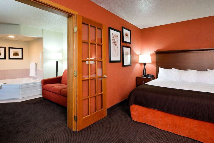 Room 8 of 21