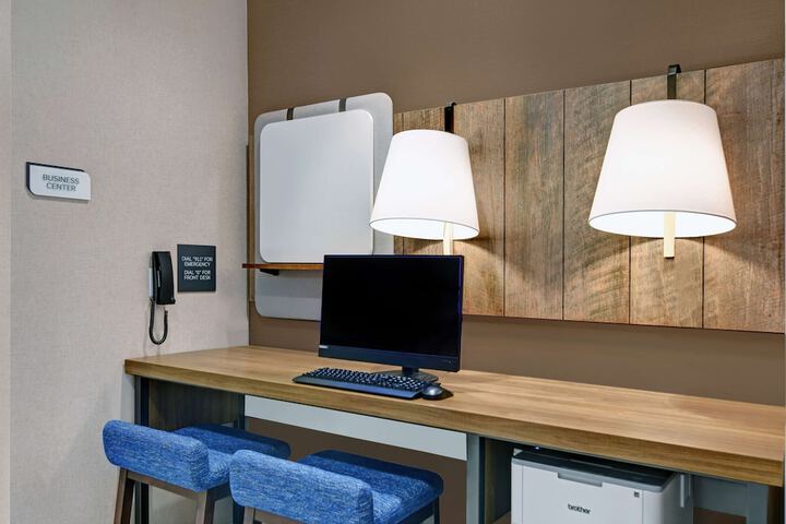 Hilton Garden Inn Madison Huntsville Airport