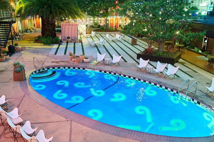 Pool 21 of 103