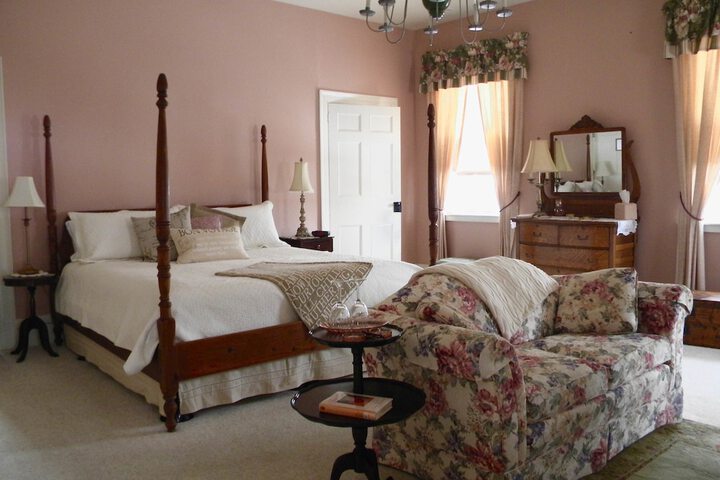 B & B at Oliver Phelps