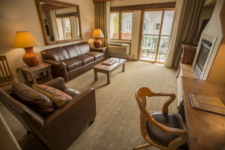 Table Mountain Inn