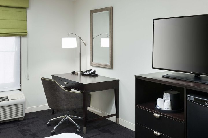 Room 26 of 47