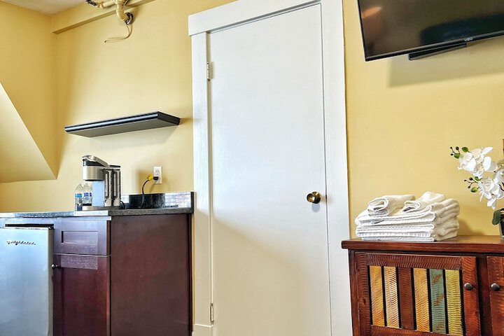 Room 9 of 58