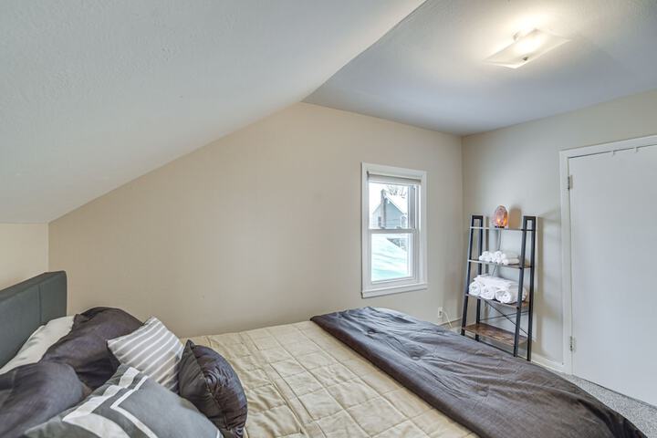 Charming Crookston Home: Walk to Downtown!